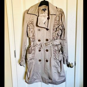 Bebe Trench Coat Large